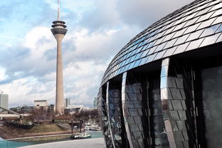 铿锵玫瑰怒放球场，中国女足4-4战平赞比亚，书写传奇篇章