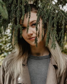 凯特与梅根抱娃同框,王室母亲的温暖瞬间 凯特与梅根抱娃同框,王室母亲的温暖瞬间