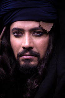 一位独特而充满魅力的艺术家 一位独特而充满魅力的艺术家