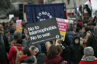 在缅华人，废墟下有很多求救声