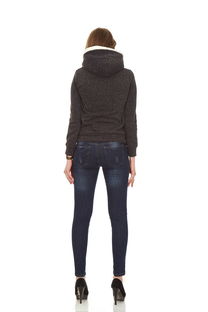 足球鞋购买指南，如何选择合适的渠道