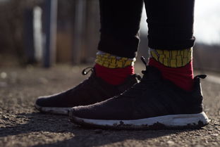 揭秘足球的阴影，国足假赌黑时代的故事