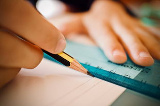 激发创意火花，一二三年级孩子的画画技巧与启发